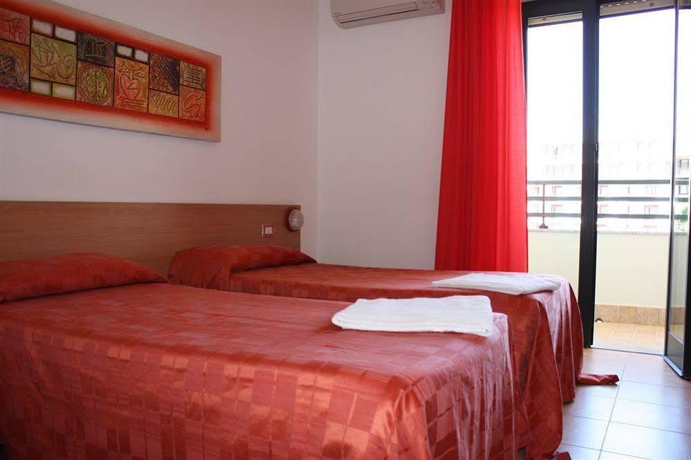 Hotel Alguer Bagian luar foto